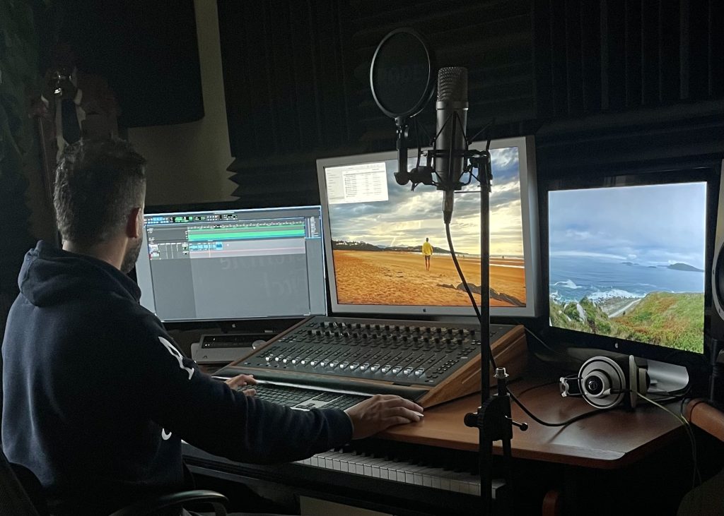 como-hacer-voz-de-presentador-en-estudio